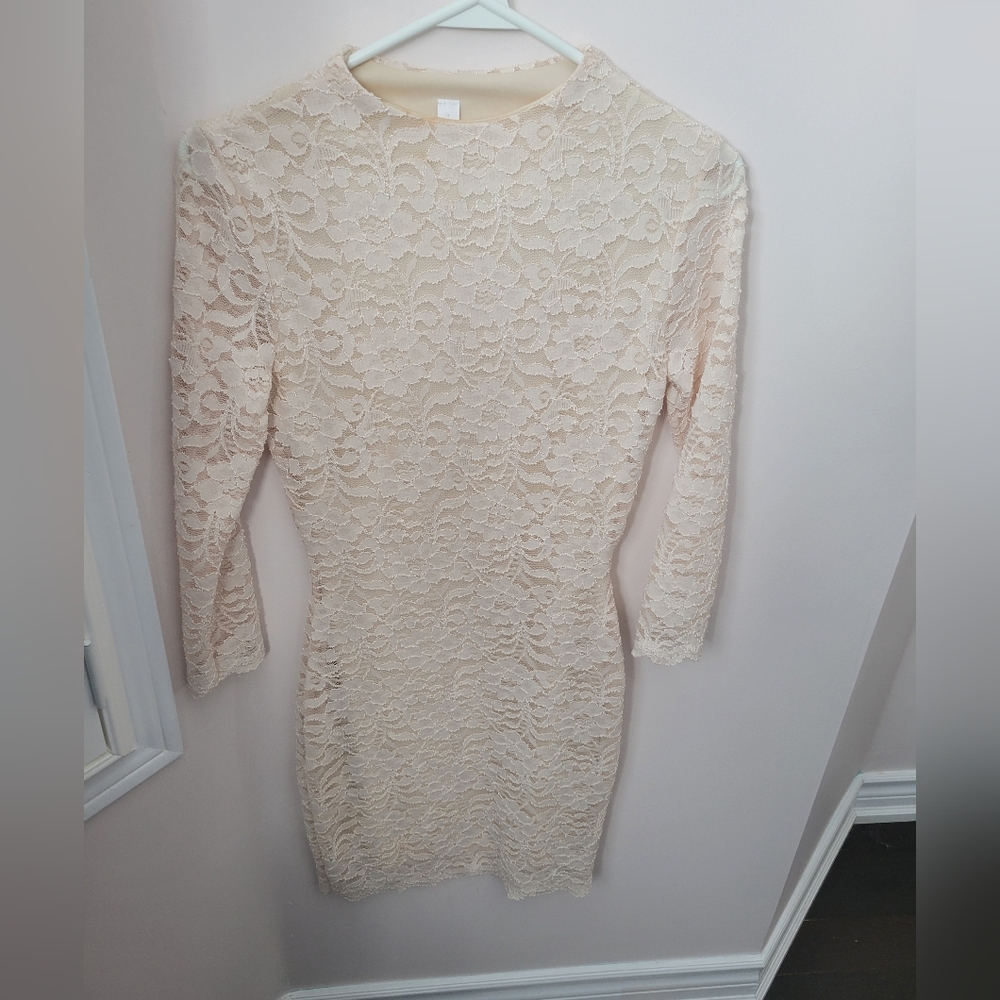 Skin tight mock neck lace Dress